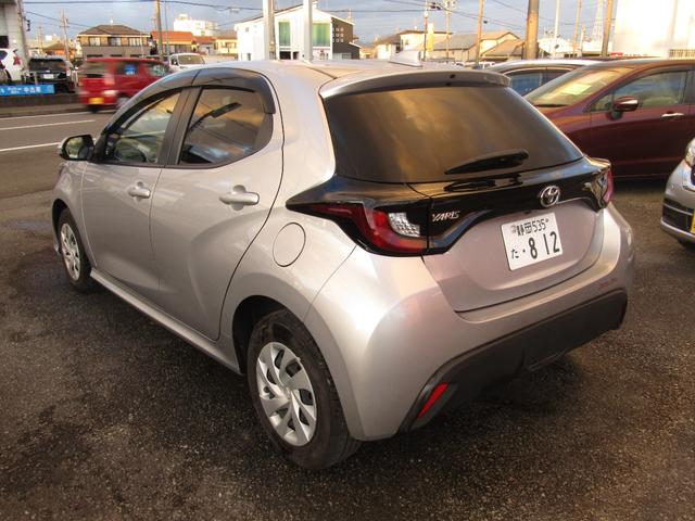 ヤリス Ｘ（3枚目）