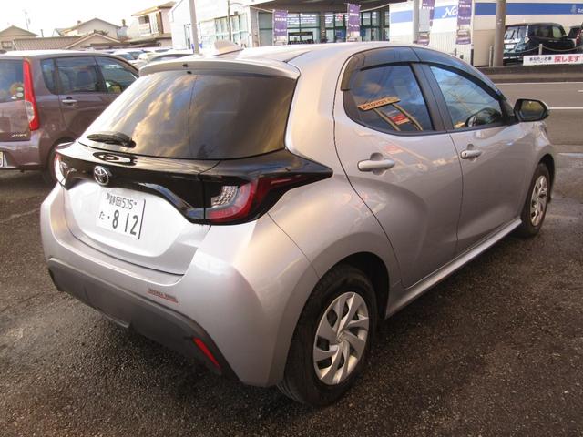 ヤリス Ｘ（4枚目）