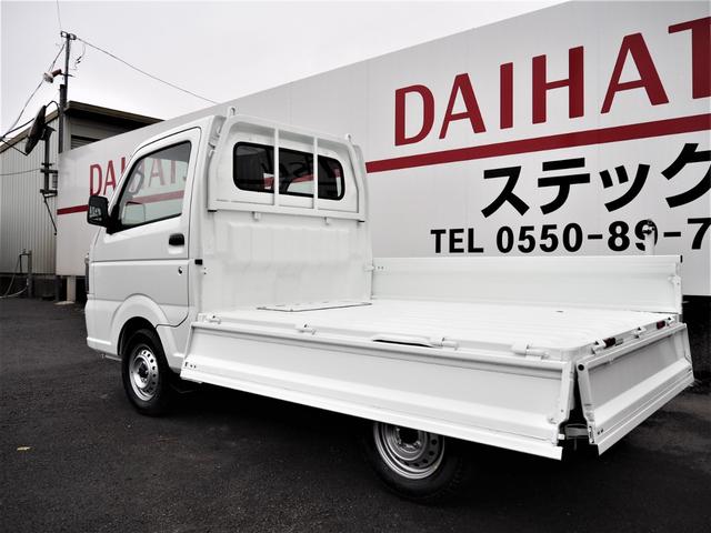 KCエアコン・パワステ 4WD メーカー保証・純正ラジオ・横滑り防止・オートライト・レべライザー・エアコン・パワステ・WエアB(11枚目)