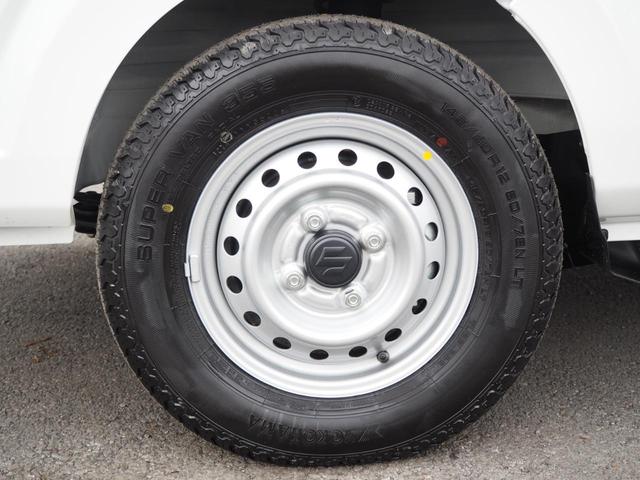 KCエアコン・パワステ 4WD メーカー保証・純正ラジオ・オートライト・横滑り防止・レべライザー・WエアB・ABS・AC・PS(25枚目)