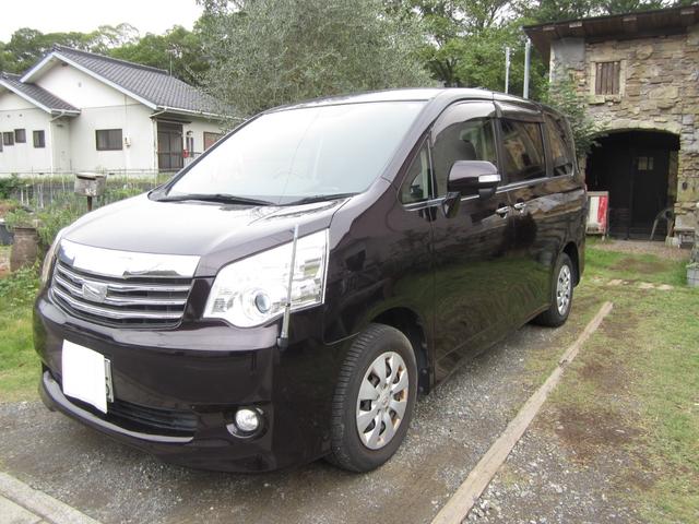 ノア X Gエディション 禁煙車 7人乗り ナビ TV リアモニター ETC Bカメラ 車検令和8年11月(2枚目)