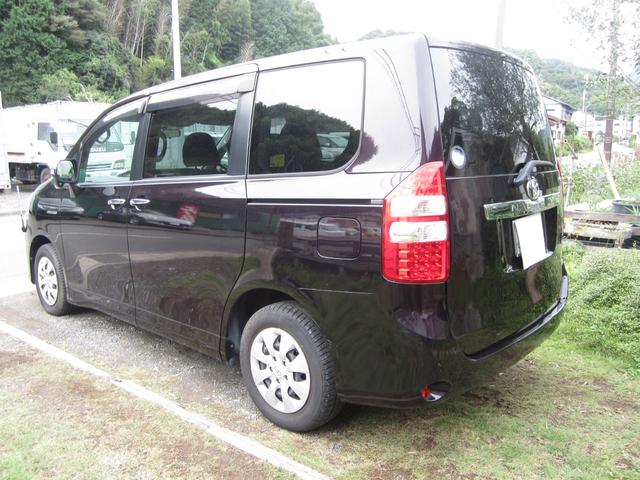 ノア X Gエディション 禁煙車 7人乗り ナビ TV リアモニター ETC Bカメラ 車検令和8年11月(6枚目)