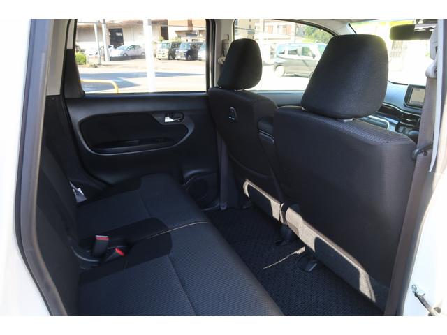 ステラ カスタムＲ　スマートアシスト　ＬＥＤライト＆フォグ　フルセグＳＤナビ　Ｂｌｕｅｔｏｏｔｈ　全方位モニター　ＥＴＣ　運転席シートヒーター　アイドリングストップ　スマートアシスト　純正アルミ　スマートキー　ＵＳＢソケット　禁煙車（10枚目）