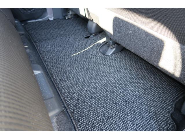 ステラ カスタムＲ　スマートアシスト　ＬＥＤライト＆フォグ　フルセグＳＤナビ　Ｂｌｕｅｔｏｏｔｈ　全方位モニター　ＥＴＣ　運転席シートヒーター　アイドリングストップ　スマートアシスト　純正アルミ　スマートキー　ＵＳＢソケット　禁煙車（14枚目）