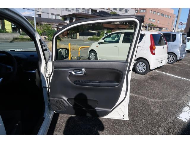 ステラ カスタムＲ　スマートアシスト　ＬＥＤライト＆フォグ　フルセグＳＤナビ　Ｂｌｕｅｔｏｏｔｈ　全方位モニター　ＥＴＣ　運転席シートヒーター　アイドリングストップ　スマートアシスト　純正アルミ　スマートキー　ＵＳＢソケット　禁煙車（19枚目）