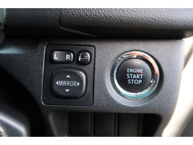 ハイエースバン スーパーＧＬ　ダークプライム　前席レカロシート　ベッドキット　フルセグナビ　フロント＆サイド＆バックカメラ　ＦＯＣＡＬスピーカー　ＭＴＳ２０インチ＆エアロ　３インチダウン　センター２本出しマフラー　カーボンリアスポイラー（35枚目）