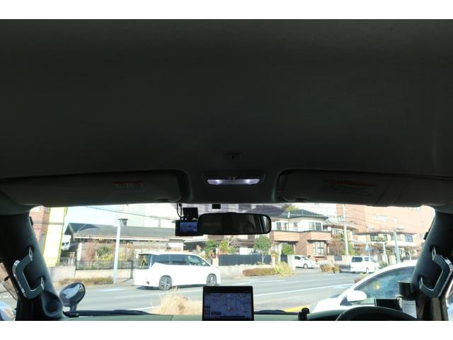 ハイエースバン スーパーＧＬ　ダークプライム　前席レカロシート　ベッドキット　フルセグナビ　フロント＆サイド＆バックカメラ　ＦＯＣＡＬスピーカー　ＭＴＳ２０インチ＆エアロ　３インチダウン　センター２本出しマフラー　カーボンリアスポイラー（51枚目）