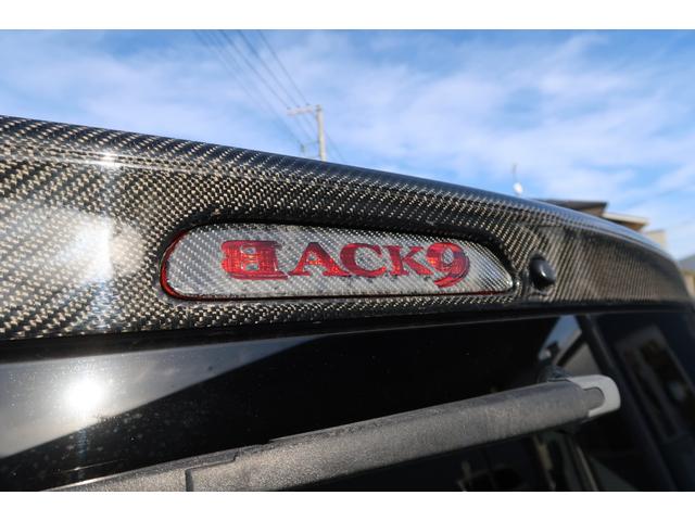 ハイエースバン スーパーＧＬ　ダークプライム　前席レカロシート　ベッドキット　フルセグナビ　フロント＆サイド＆バックカメラ　ＦＯＣＡＬスピーカー　ＭＴＳ２０インチ＆エアロ　３インチダウン　センター２本出しマフラー　カーボンリアスポイラー（76枚目）