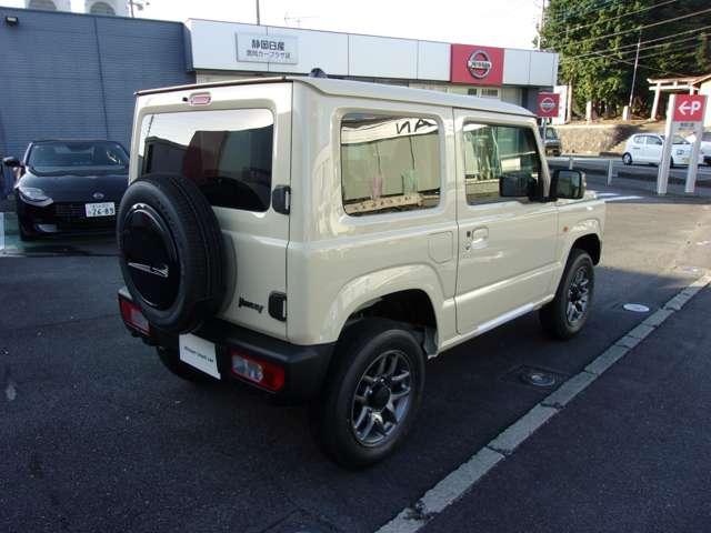 ジムニー ６６０　ＸＣ　４ＷＤ　インタークーラーターボ　デュアルセンサー　デュアルセンサーブレーキＳ　Ｗエアバッグ　ＡＵＴＯエアコン　パワーウィンドゥ　スマキー　アクティブクルーズコントロール　ＬＤＡ　運転席エアバッグ　ＬＥＤへッドライト　アルミ　キーフリーシステム　ＰＳ（5枚目）