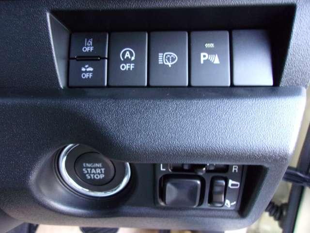 ジムニー ６６０　ＸＣ　４ＷＤ　インタークーラーターボ　デュアルセンサー　デュアルセンサーブレーキＳ　Ｗエアバッグ　ＡＵＴＯエアコン　パワーウィンドゥ　スマキー　アクティブクルーズコントロール　ＬＤＡ　運転席エアバッグ　ＬＥＤへッドライト　アルミ　キーフリーシステム　ＰＳ（7枚目）