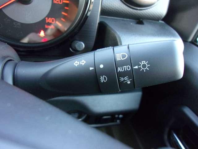 ジムニー ６６０　ＸＣ　４ＷＤ　インタークーラーターボ　デュアルセンサー　デュアルセンサーブレーキＳ　Ｗエアバッグ　ＡＵＴＯエアコン　パワーウィンドゥ　スマキー　アクティブクルーズコントロール　ＬＤＡ　運転席エアバッグ　ＬＥＤへッドライト　アルミ　キーフリーシステム　ＰＳ（11枚目）