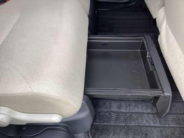 ムーヴキャンバス 660 X リミテッド メイクアップ SAII 360度モニター 社外ナビ・TV 両側パワー アイドルストップ 運転席助手席エアバッグ ナビTV キーフリーシステム ワンセグTV オートエアコン スマートキー ETC パワーウィンドウ メモリーナビ PS エアバッグ バックモニター付き 全周囲(19枚目)