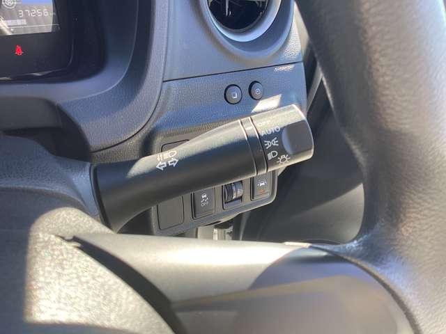 ノート １．２　ｅ－ＰＯＷＥＲ　Ｘ　エマブレ＆前後障害物ソナー　３６０°カメラ　Ｒカメラ　運転席助手席エアバック　レーンキープ　ＡＵＴＯエアコン　ナビＴＶ　ＡＷ　運転席エアバッグ　キーレスエントリー　ＥＴＣ車載器　パワーウィンドウ　パワステ　メモリーナビ　ＡＢＳ（9枚目）