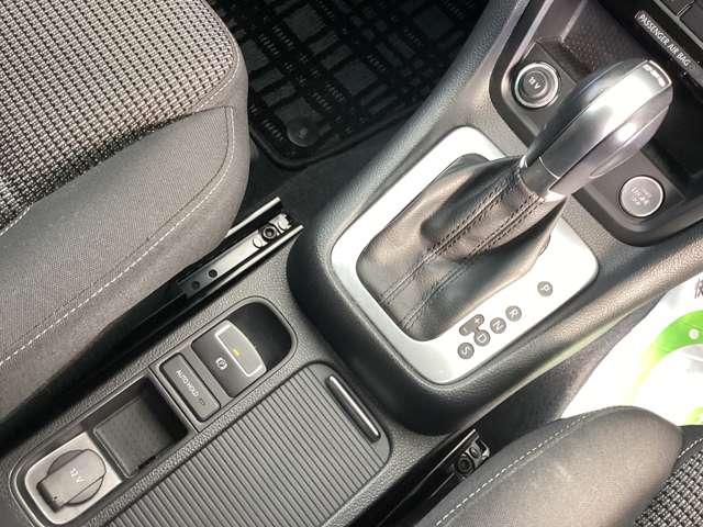 シャラン TSI コンフォートライン 1.4Lターボエンジン スマートエントリー ワンオーナー バックカメラ 衝突軽減ブレーキ(18枚目)