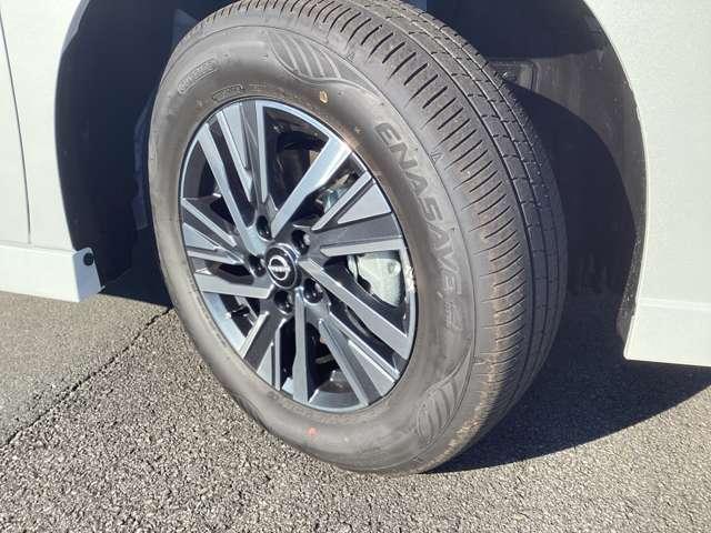 セレナ ２．０　ハイウェイスターＶ　４ＷＤ　プロパイロット　メーカーコネクトナビ　寒冷地　３６０°カメラ　Ｂカメラ　追従クルコン　両側パワースライドドア　ＬＥＤ　メモリナビ　インテリキー　４ＷＤ　ＥＴＣ　アルミ　ドラレコ　Ｉストップ　衝突回避支援　車線逸脱（4枚目）