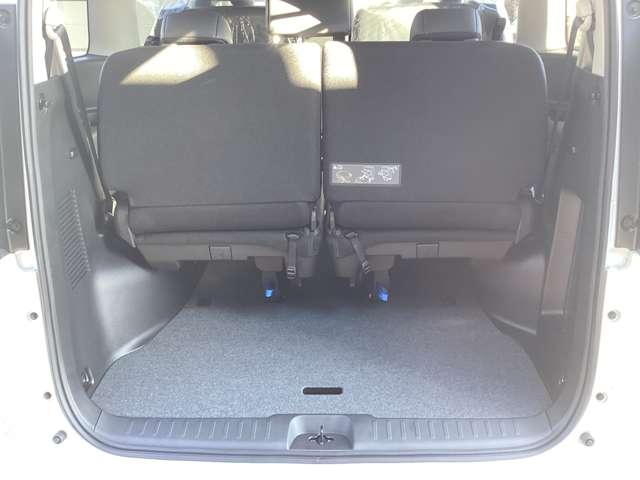 セレナ ２．０　ハイウェイスターＶ　４ＷＤ　プロパイロット　メーカーコネクトナビ　寒冷地　３６０°カメラ　Ｂカメラ　追従クルコン　両側パワースライドドア　ＬＥＤ　メモリナビ　インテリキー　４ＷＤ　ＥＴＣ　アルミ　ドラレコ　Ｉストップ　衝突回避支援　車線逸脱（20枚目）