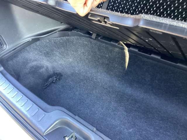 セレナ 2.0 ハイウェイスター Vセレクション+Safety アドバンストセーフティ パッケージ 4WD 衝突軽減ブレーキ&前後障害物 衝突被害軽減ブレーキ バックカメラ 全方位カメラ LEDヘッドライト レーンキープアシスト オートエアコン ETC クルーズコントロール 4WD スマートキー アイドリングストップ ナビTV(19枚目)