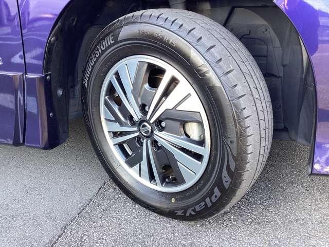 セレナ 1.2 e-POWER ハイウェイスター V 純正10インチモニターナビ・TV 360°カメラ エマジェンシーブレーキ スマキー バックカメラ LED レーンアシスト ETC ドラレコ サイドカーテンエアバック フルオートエアコン アルミホイール エアバック メモリーナビ ABS(4枚目)