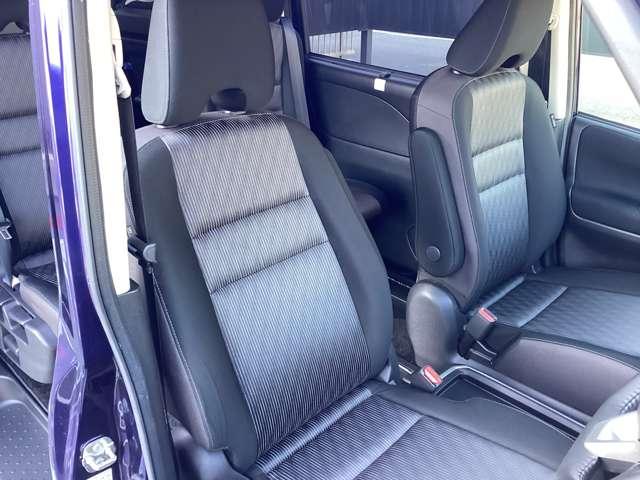 セレナ 1.2 e-POWER ハイウェイスター V 純正10インチモニターナビ・TV 360°カメラ エマジェンシーブレーキ スマキー バックカメラ LED レーンアシスト ETC ドラレコ サイドカーテンエアバック フルオートエアコン アルミホイール エアバック メモリーナビ ABS(5枚目)