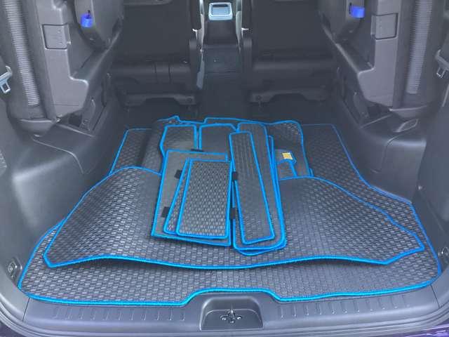 セレナ 1.2 e-POWER ハイウェイスター V 純正10インチモニターナビ・TV 360°カメラ エマジェンシーブレーキ スマキー バックカメラ LED レーンアシスト ETC ドラレコ サイドカーテンエアバック フルオートエアコン アルミホイール エアバック メモリーナビ ABS(19枚目)