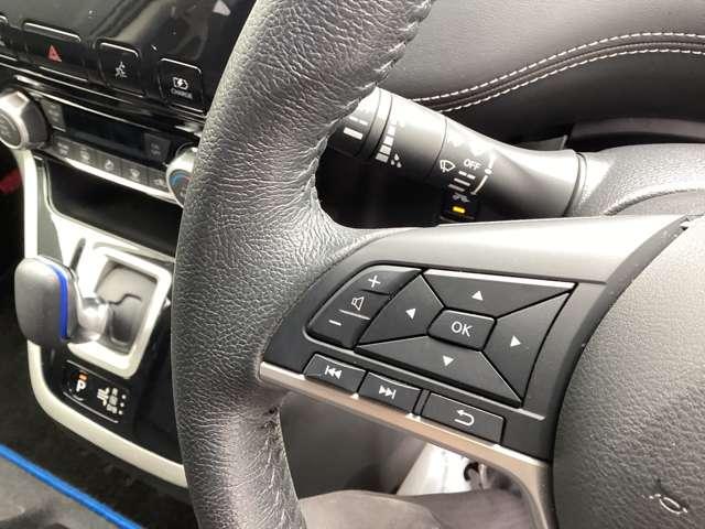 セレナ １．２　ｅ－ＰＯＷＥＲ　ハイウェイスター　Ｖ　両側パワースライド　アラウンドビューＭ　３６０°カメラ　エマジェンシーブレーキ　スマキー　バックカメラ　ＬＥＤ　レーンアシスト　クルコン　ＥＴＣ　ドラレコ　サイドカーテンエアバック　フルオートエアコン　アルミホイール　エアバック　キーフリー（10枚目）