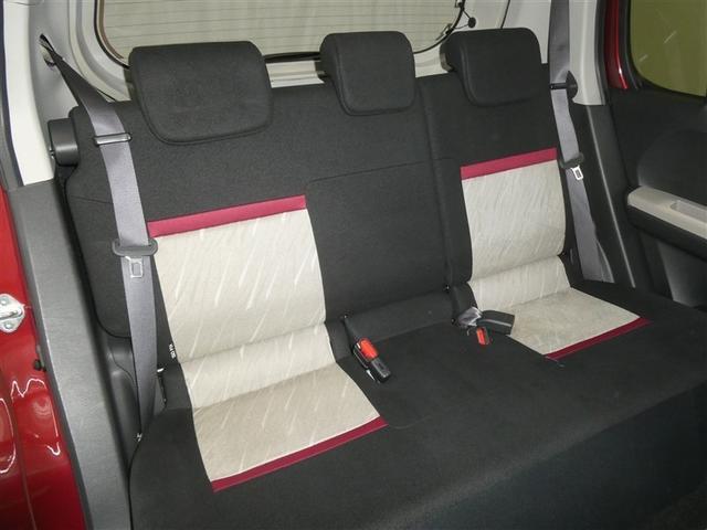 後席シートも広々としたスペースを確保しています。大人でもゆったりと座って頂けますので、大人数でのお出かけもラクラクです♪ドライブに行くのが楽しみですね♪