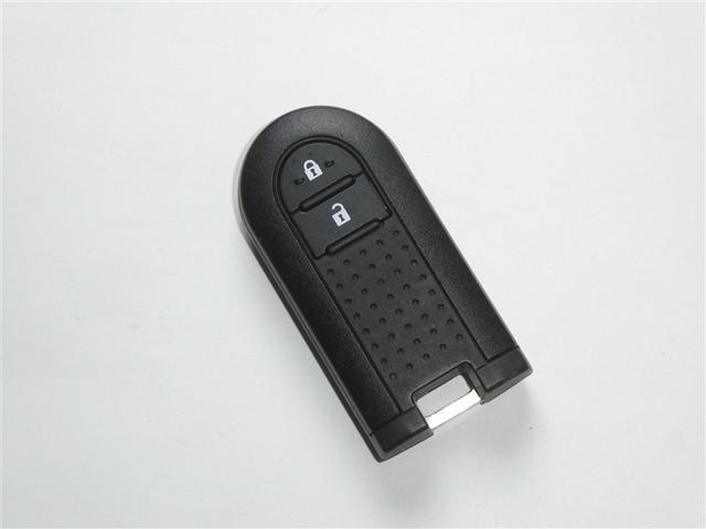 【スマートキー】簡単便利機能♪キーを取り出さずにドアを施錠＆解錠。クルマの始動も可能です。