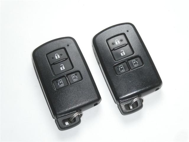 ヴォクシー ＺＳ　キラメキ　フルセグ　メモリーナビ　ＤＶＤ再生　後席モニター　バックカメラ　衝突被害軽減システム　ＥＴＣ　ドラレコ　両側電動スライド　ＬＥＤヘッドランプ　乗車定員７人　３列シート　アイドリングストップ（28枚目）