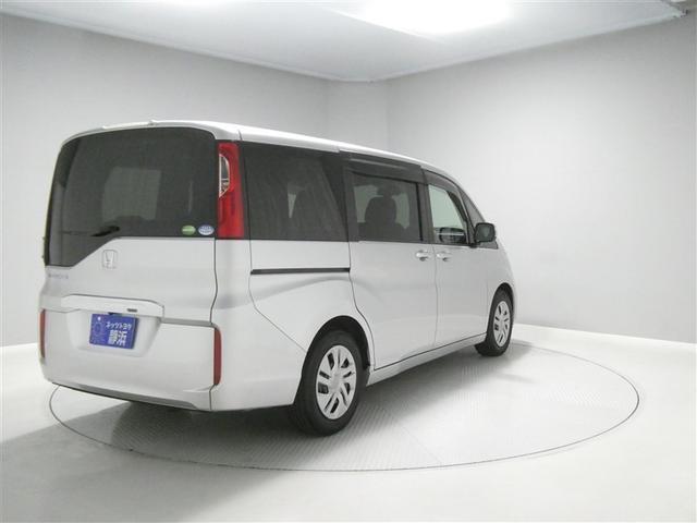 ステップワゴン B ホンダセンシング ホンダセンシング ドライブレコーダー 片側電動スライドドア フルセグメモリーナビ キーレスエントリー ETC バックモニター LEDヘッドライト CD/DVD再生付き 3列シート ウォークスルー(4枚目)