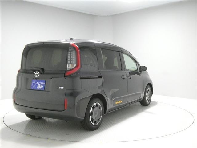 シエンタ ハイブリッドＺ　フルセグ　メモリーナビ　ミュージックプレイヤー接続可　バックカメラ　衝突被害軽減システム　ＥＴＣ　ドラレコ　両側電動スライド　ＬＥＤヘッドランプ　ウオークスルー　乗車定員７人　３列シート（4枚目）