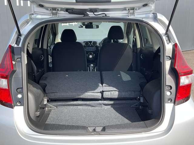 ノート ｅ－ＰＯＷＥＲ　アラウンドビューモニター／ＥＴＣ／ドライブレ　運転席助手席エアバック　レーンキープ　ＡＵＴＯエアコン　盗難防止システム　ナビＴＶ　運転席エアバッグ　キーレスエントリー　ドラレコ　ＥＴＣ車載器　アイドリングストップ　パワーウィンドウ　パワステ（22枚目）
