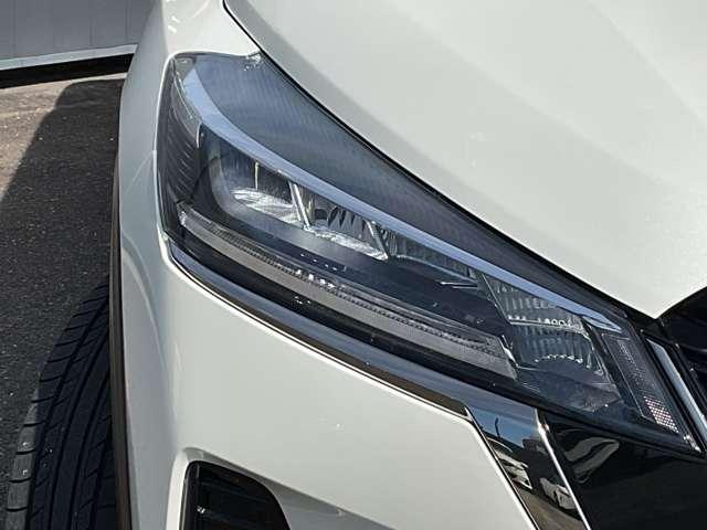 キックス ｅ－ＰＯＷＥＲ　アラウンドビューモニター／寒冷地仕様　クルコン　エマブレ　車線逸脱　セキュリティ　パワステ　エアコン　キーレス　パワーウィンドウ　ＡＢＳ　バックカメラ　アイドリングストップ（6枚目）