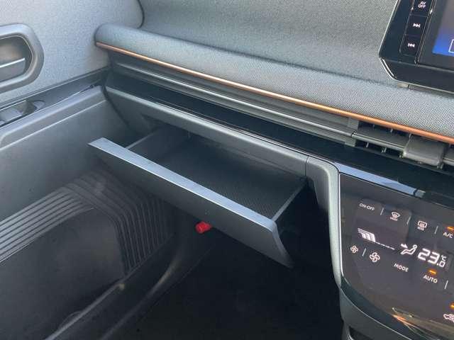 サクラ Ｘ　充電ケーブル／１２セグメント　運転席エアバック　ＡＡＣ　ＬＥＤヘッドランプ　スマートキー　レーンアシスト　盗難防止システム　キーレスエントリー　パワーステアリング　アルミホイール　ＡＢＳ　サイドカーテンエアバック　ワンセグ（17枚目）