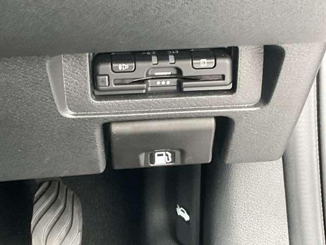 ノート １．２　Ｓ　バックモニター　軽減ブレーキ　ＬＤＷ　バックカメラ　インテリキー　イモビライザー　ドライブレコーダー　ＥＴＣ　オートエアコン　サイドエアバッグ　パワーウインドウ　リモコンキー　Ｉ－ＳＴＯＰ　エアバッグ　ＡＢＳ（18枚目）