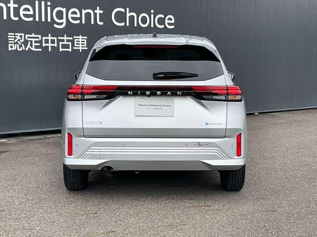 ノート S LEDヘッドランプ ドライブレコーダー 軽減ブレーキ ワンオーナー バックカメラ インテリキー LEDヘッド メモリーナビ 整備点検記録簿 オートエアコン サイドエアバッグ パワーウインドウ リモコンキー I-STOP ナビ エアバッグ(6枚目)