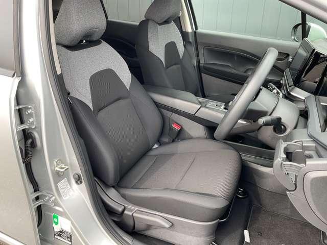 ノート S LEDヘッドランプ ドライブレコーダー 軽減ブレーキ ワンオーナー バックカメラ インテリキー LEDヘッド メモリーナビ 整備点検記録簿 オートエアコン サイドエアバッグ パワーウインドウ リモコンキー I-STOP ナビ エアバッグ(10枚目)