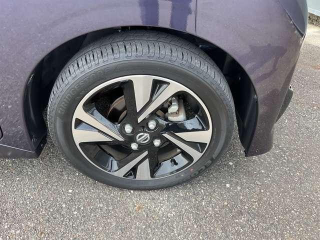 ルークス プロパイロット　両側オートスライドドア　ＬＥＤヘッドランプ　左右パワースライドドア　パノラマモニター　助手席エアバッグ　衝突軽減ブレーキ　ＰＷ　ナビ＆ＴＶ　１セグ　ＬＥＤヘッドライト　スマートキー　ＥＴＣ　ワンオーナー車　ドライブレコーダー　バックカメラ　ＰＳ（28枚目）