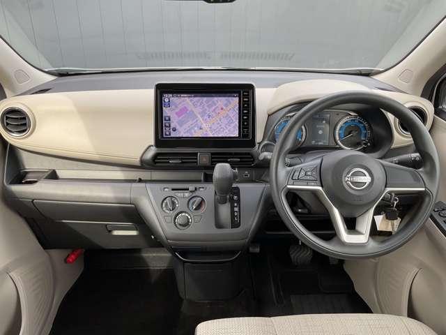 デイズ 660 S ドライブレコーダー バックカメラ 運転席エアバッグ 1オーナ ナビTV キーレスエントリーシステム 記録簿有り エアコン PW PS ワンセグTV ABS メモリーナビゲーション サポカー(4枚目)