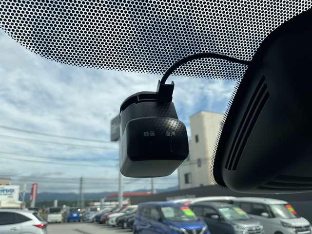 セレナ 2.0 ハイウェイスター V プロパイロット・ETC・エマージェンシーブ サイドエアバッグ 1オナ アルミ 衝突被害軽減 LDP エアバッグ 両側オートスライドドア LEDライト インテリジェントキー 点検記録簿 メモリーナビ アダプティブクルーズコントロール ナビTV(19枚目)