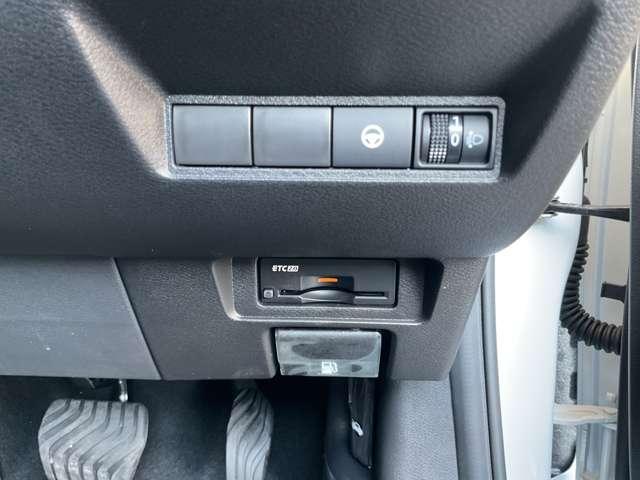 ノート １．２　Ｘ　プロパイロット　ワイヤーレス携帯充電器　リアカメラ　衝突被害軽減ブレ－キ　全方位カメラ　ＥＴＣ付　ＬＥＤヘッドライト　レーダークルーズ　インテリジェントキー　ワンオーナー　ドラレコ　アイドリングストップ　整備記録簿　ワンセグＴＶ　ＴＶナビ（17枚目）