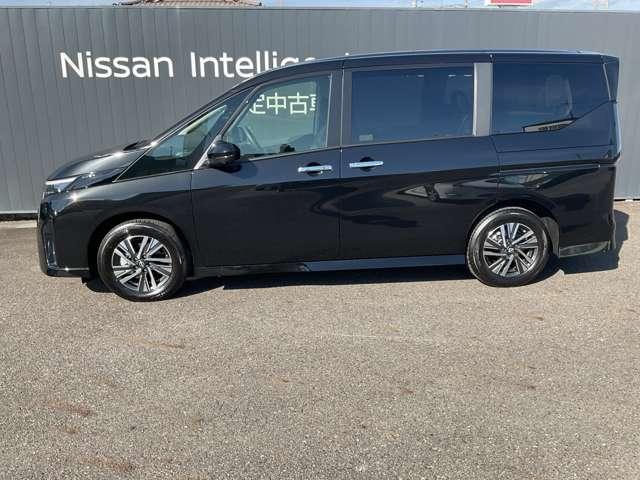 セレナ 2.0ハイウェイスターV アラウンドビューモニター W電動スライド レーダークルコン レーンアシスト LEDランプ 盗難防止システム ETC装備 カーテンエアバッグ アルミホイール キーフリー メモリ-ナビ ナビTV エアコン ドラレコ ワンセグTV(5枚目)