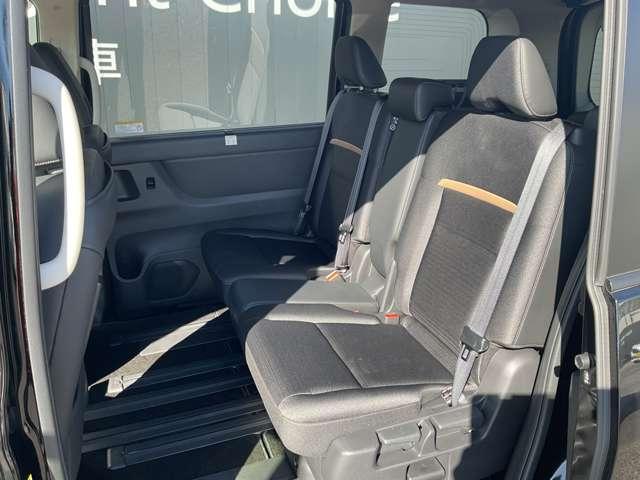 セレナ 2.0ハイウェイスターV アラウンドビューモニター W電動スライド レーダークルコン レーンアシスト LEDランプ 盗難防止システム ETC装備 カーテンエアバッグ アルミホイール キーフリー メモリ-ナビ ナビTV エアコン ドラレコ ワンセグTV(11枚目)