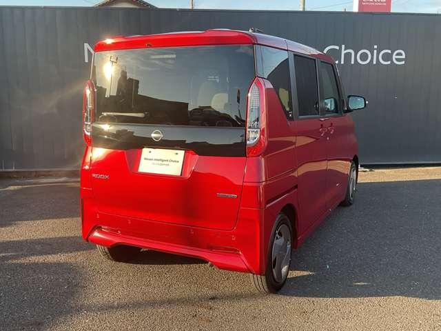 ルークス ６６０　Ｘ　アラウンドビューモニター／ドライブレコー　アラモニ　前後衝突軽減ブレーキ　車線逸脱防止　スマートキー　キーフリー　ドライブレコーダー　ｉ－ｓｔｏｐ　フルオートエアコン　パワーウインドウ　ＬＥＤ　バックカメラ　盗難防止　カーテンエアバッグ（3枚目）