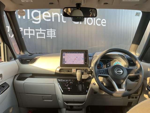 ルークス ６６０　Ｘ　アラウンドビューモニター／ドライブレコー　アラモニ　前後衝突軽減ブレーキ　車線逸脱防止　スマートキー　キーフリー　ドライブレコーダー　ｉ－ｓｔｏｐ　フルオートエアコン　パワーウインドウ　ＬＥＤ　バックカメラ　盗難防止　カーテンエアバッグ（4枚目）