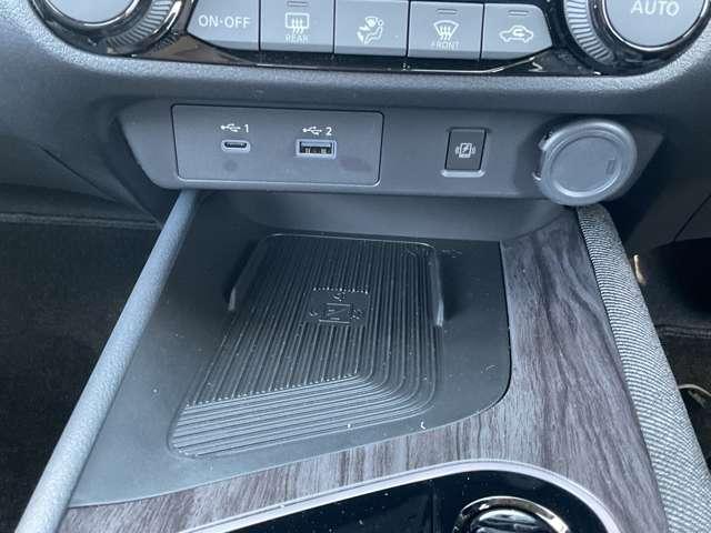 オーラ 1.2 G プロパイロット/アラウンドビューモニター/ 自動(被害軽減)ブレーキ LKA カーナビ ドライブレコーダー アルミホイール インテリジェントキー パワーウィンドウ ワンオーナー フルオートエアコン キーレスエントリー メモリーナビ 記録簿(12枚目)