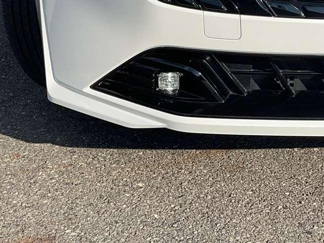 オーラ レザーエディション　プロパイロット／シートヒーター　追突防止　レーダークルーズ　車線逸脱警報装置　寒冷地仕様　ＬＥＤ　ドライブレコーダー　盗難防止　記録簿　バックモニター　ＥＴＣ　インテリジェントキー　メモリーナビゲーション　ＡＷ　キーレスエントリー（7枚目）