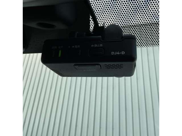 ノート １．２　ｅ－ＰＯＷＥＲ　Ｘ　ＬＥＤヘッドランプ　３６０°カメラ　記録簿付　Ｒカメラ　運転席助手席エアバック　ＡＵＴＯエアコン　１オーナー　ナビＴＶ　ＡＷ　サイドカメラ　運転席エアバッグ　キーレスエントリー　ＬＥＤヘッド　ドラレコ　ＥＴＣ車載器（14枚目）