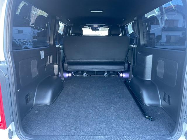 ハイエースバン スーパーＧＬ　ダークプライムＩＩ　電動パワースライド　デジタルインナーミラー　トヨタセーフティセンス（16枚目）