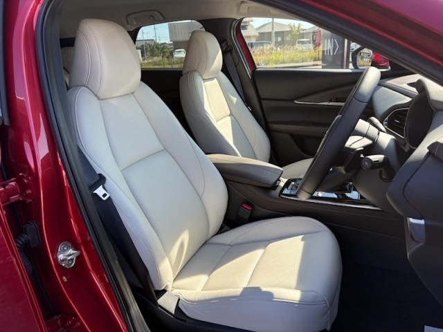 ＣＸ－３０ ２０Ｓ　ツーリング　２０Ｓツーリング　ホワイトレザーＰＫＧｅ－ＳＫＹＡＣＴＩＶ－Ｇ・マツダコネクト・コネクティッドサービス・ナビＳＤカード・３６０°（16枚目）