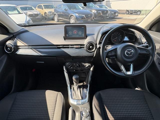 デミオ １３Ｓ　１３Ｓ　ＳＫＹＡＣＴＩＶ－Ｇ・マツダコネクト・ナビＳＤカード・スマートインＥＴＣ・キーレスエントリー・ＵＳＢ端子・Ｂｌｕｅｔｏ（3枚目）